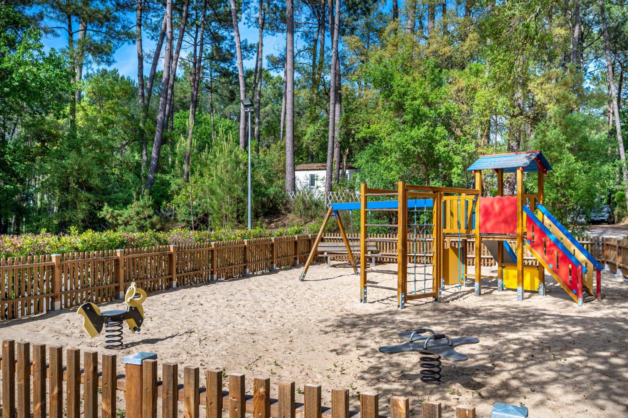 Camping-Village Vacances Les Deux Etangs Seignosse Exteriör bild